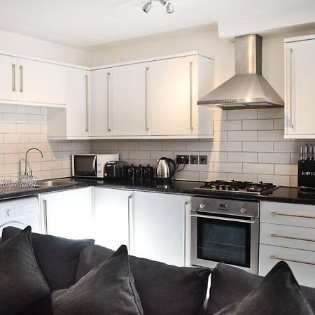 Modern 1 Bedroom Apartment Close To Penzance Town Centre. 외부 사진