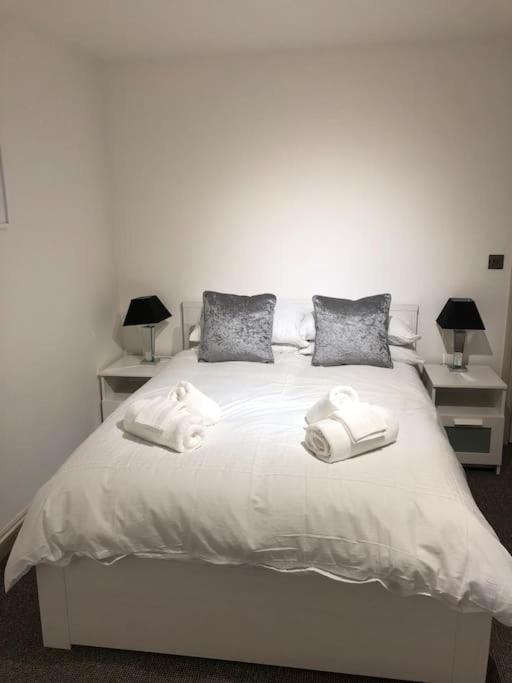 Modern 1 Bedroom Apartment Close To Penzance Town Centre. 외부 사진