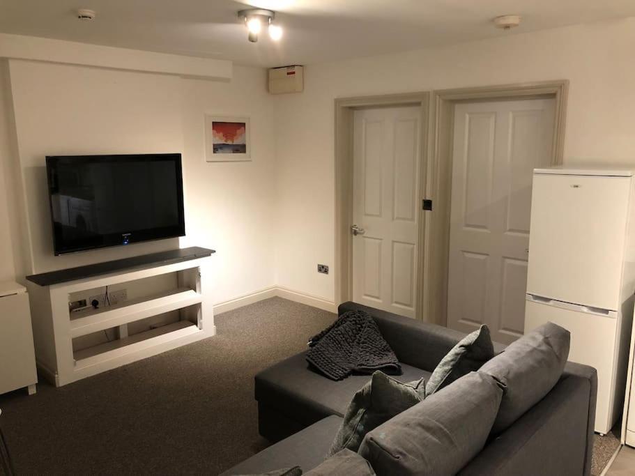 Modern 1 Bedroom Apartment Close To Penzance Town Centre. 외부 사진